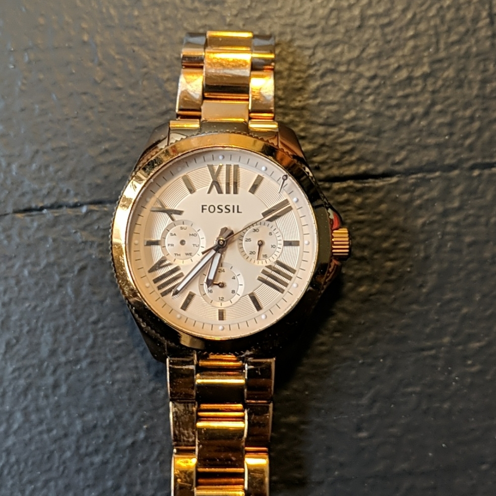 Rose Gold Fossil Watch
